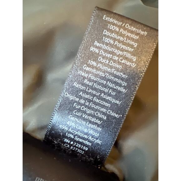 $1690 Mackage Green Quilted Key Trish Down Puffer Coat Jacket Fur Collar Sz S - Picture 15 of 16